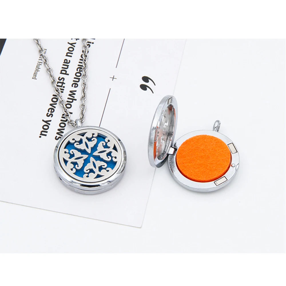 High Quality Patterns Tree of Life Aromatherapy Diffuser Pendant Perfume Locket Women Essential Oil Necklace Jewelry Wholesale