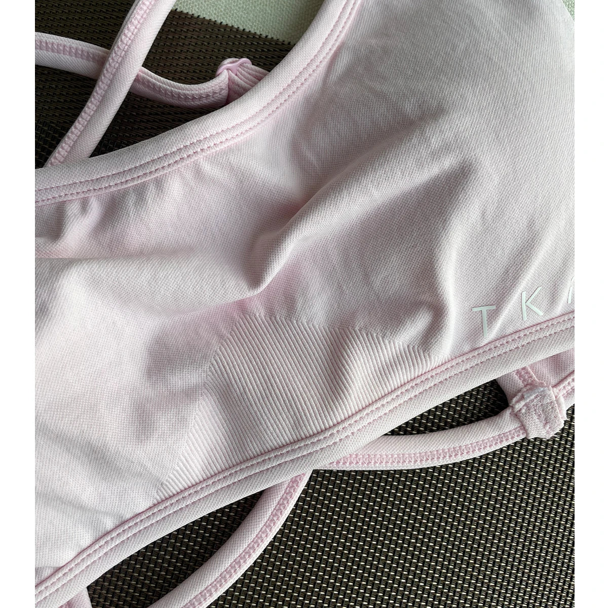 Newly listed price 2Pieces Sports Bra Seamless Spandex Woman Fitness Elastic  Sports Underwear