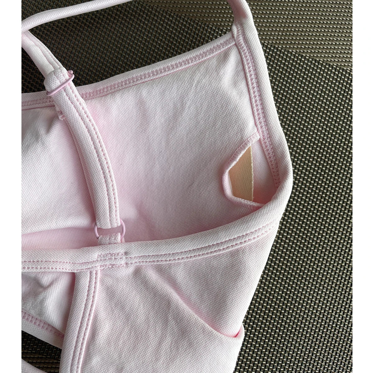 Newly listed price 2Pieces Sports Bra Seamless Spandex Woman Fitness Elastic  Sports Underwear